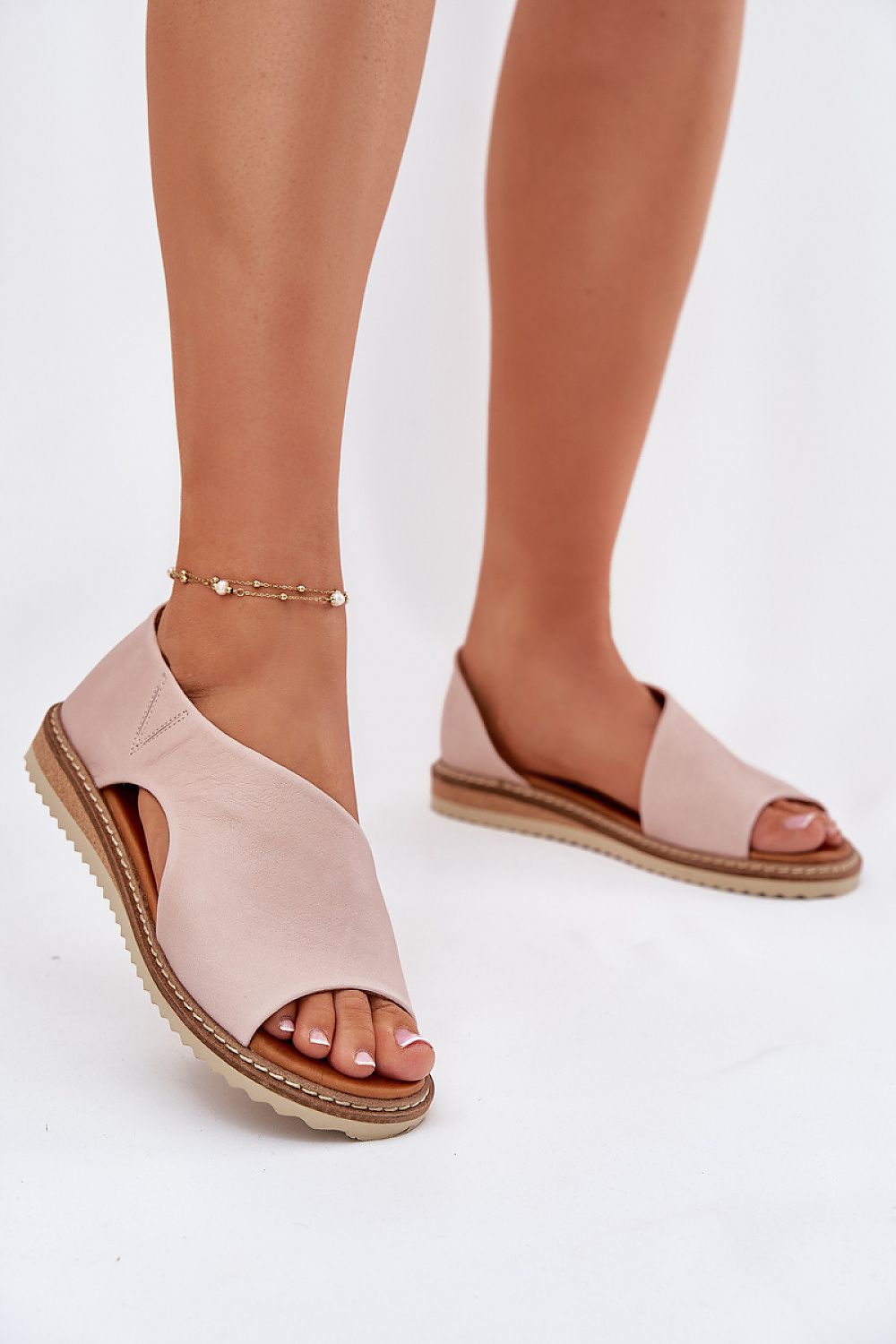 Sandals model 214101 Step in style